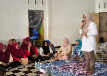 Mbak Qori, Bersama Ratusan Emak-Emak Siap Memenangkan Dilla-Muslimin