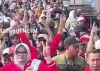 Ribuan Masyarakat Kuala Jambi Sambut Kehadiran Dilla-Muslimin