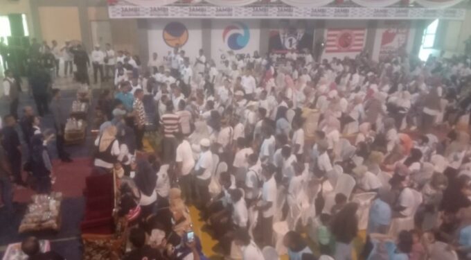 Ribuan Simpatisan Romi-Sudirman Padati Gedung Paduka Berhala