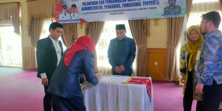Setda Tanjabtim Lantik 16 Orang Pejabat Baru di Lingkungan Pemkab