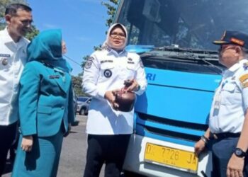 Bupati dan Wakil Bupati Tanjabtim Resmikan Trayek Bus DAMRI Siap Beroperasi Menjelajahi Tanjabtim