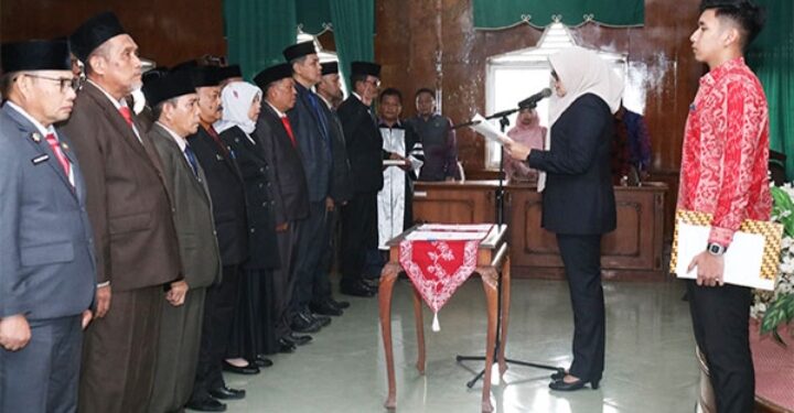 Bupati Dillah Lantik 19 Pejabat Tinggi Pratama di Lingkungan Pemkab Tanjabtim