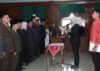 Perdana, 19 Pejabat Eselon II Dilantik, Bupati Dillah Hikmah Sari Tegaskan Pertimbangan Yang Mendalam…