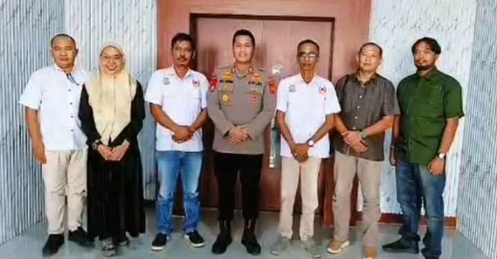 Mempererat Sinergitas, KONI Tanjabtim, Berkesempatan Silaturahmi Dengan Kapolres AKBP Ade Candra, S.P., S.I.K.,